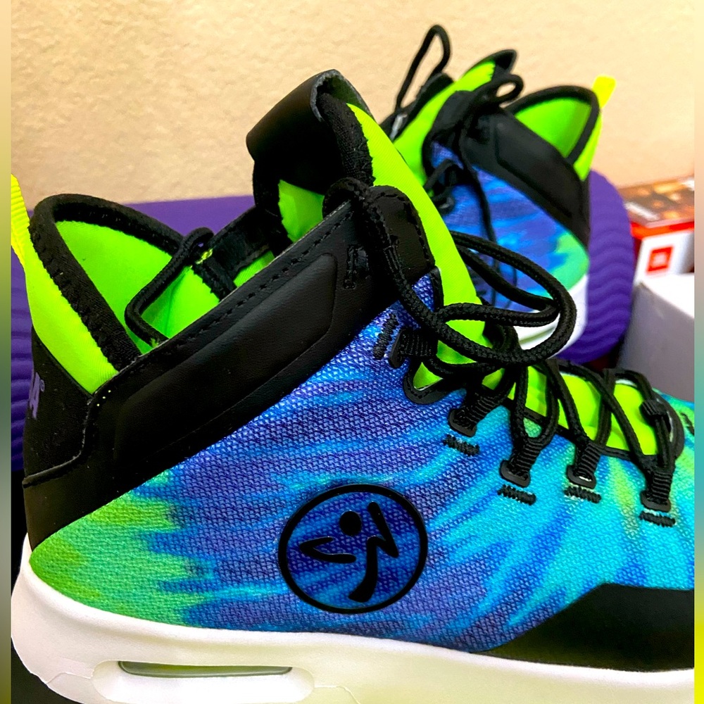 Zumba Air Funk Green/Blue × 1
Green/Blue / size 10